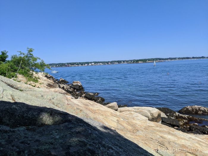 stage fort park gloucester ma rocks